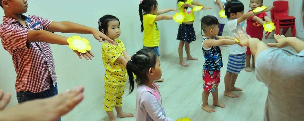 Tap the duc tre cay oc tai dien tu, Mellie